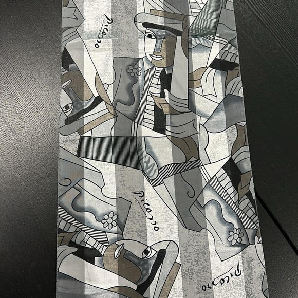 Vintage Picasso Scarf - Picture 3 of 5